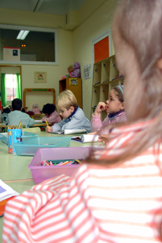 Realizando actividad en el aula