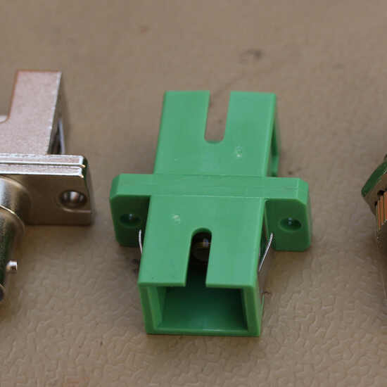 Adaptadores de fibra óptica