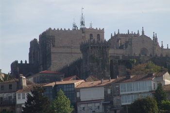Vista general de la Catedral de Tuy, Pontevedra, Galicia