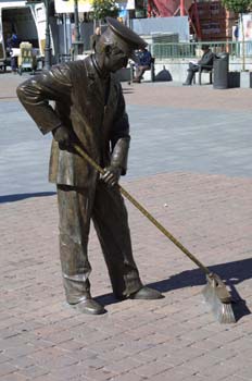 Estatua de barrendero, Madrid