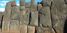 Murallas de Sacsayhuamán en Cuzco, Perú