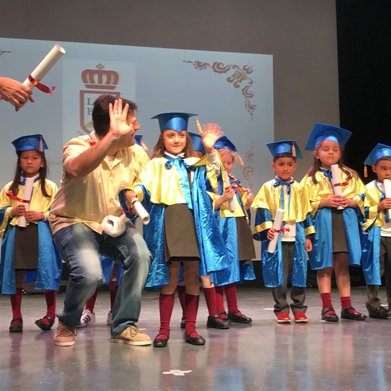 fotos LUIS BELLO GRADUACIÓN 5 AÑOS 25