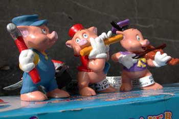 Muñecos de los tres cerditos