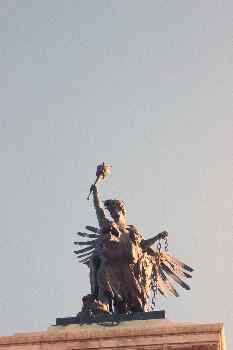 Estatua fúnebre, Budapest, Hungría