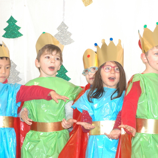 UNIENDO MUNDOS EN NAVIDAD. FESTIVAL 18 9