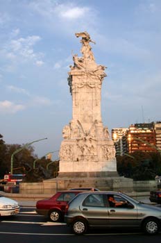 Monumento de los Españoles en el barrio de Palermo, Buenos Aires