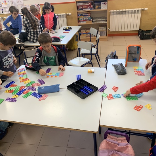 JUGANDO CON LAS MATEMÁTICAS Y EL NUMICON EN 1ºA  13