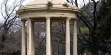 Templete en un parque del barrio de Palermo en Buenos Aires, Arg
