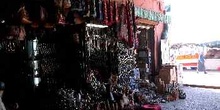 Cuchillería en la entrada del zoco, Marrakech, Marruecos