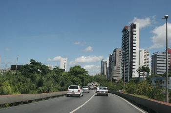 Puentes sobre el río Beberibe, Recife, Pernambuco, Brasil