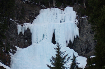 Cascada helada, Lago Louise, Parque Nacional Banff