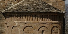 Iglesia de Satué. Vista exterior del ábside, Huesca