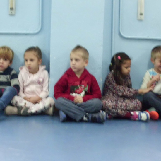 NOS FELICITAMOS NAVIDAD EN EL HOSTOS 26