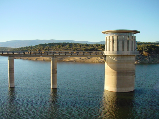 Embalse en Puentes Viejas