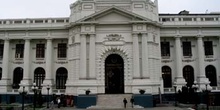Facahada del Congreso de la República del Perú
