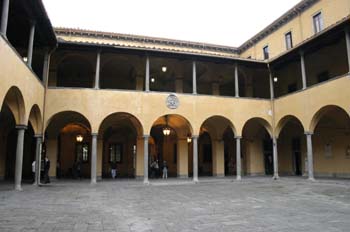 Patio interno, Facultad de letras, Pisa
