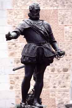 Monumento a Don álvaro de Bazán, primer marqués de Santa Cruz