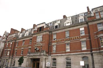 Moorfields Eye Hospital, Londres