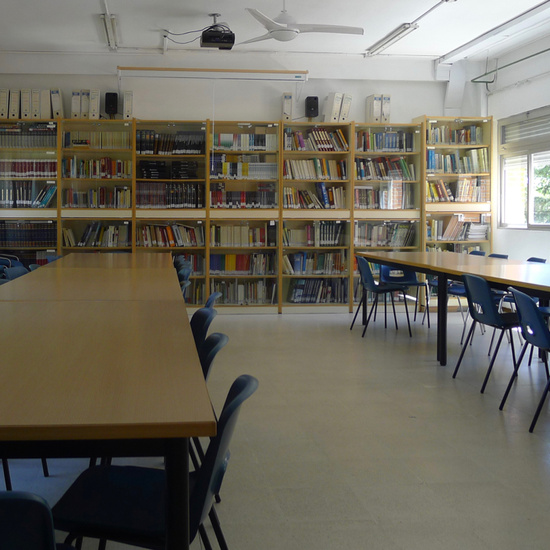 Fotografías de los espacios del IES Clara Campoamor de Móstoles 8