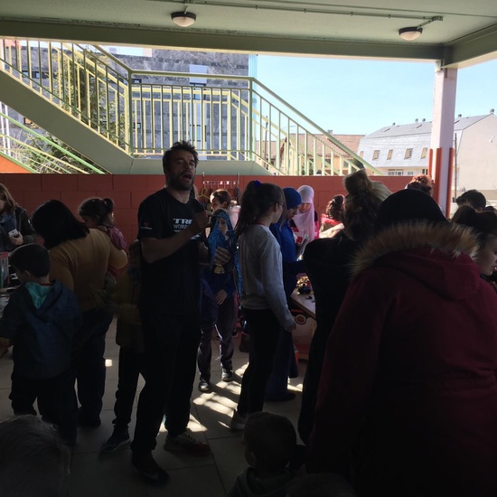 Mercadillo de segunda mano( financiación fin de curso) 4