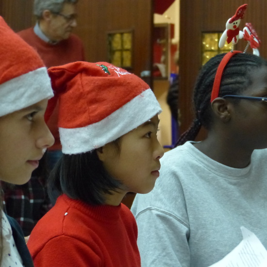 Presentación y lectura de fragmentos de Canción de Navidad de Dickens 5