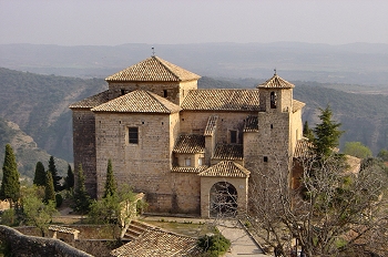 Entrada de la Colegiata de Alquezar. Huesca