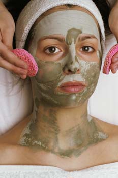 Limpieza facial: humectación de macarilla