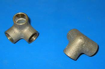 Codo de tres bocas en latón