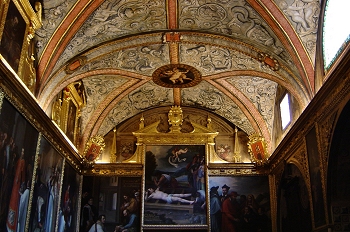 Bóveda de lunetos dividida en tres tramos, Huesca