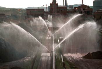 Sistema de riego de una explotación minera a cielo abierto