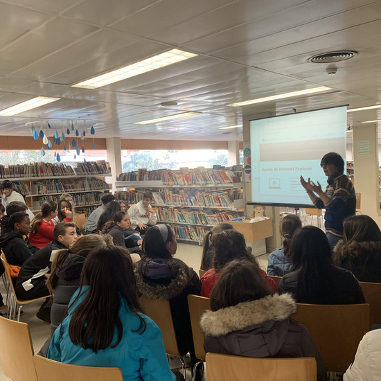 20191108_Visita a la biblioteca Gloria Fuertes_5