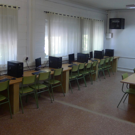 Fotografías de los espacios del IES Clara Campoamor de Móstoles 21