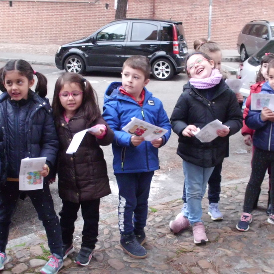 SOLIDARIDAD EN NAVIDAD EN EL HOSTOS 7