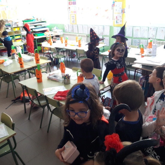 Halloween Photograps (Primary 1) 7