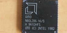 Microprocesador AMD 80286 con zócalo PLCC y licencia Intel