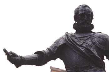 Monumento a Don álvaro de Bazán, primer marqués de Santa Cruz