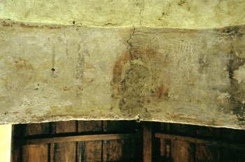 Decoración del intradós en la iglesia de Santo Adriano, Tuñón, P