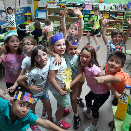 Some photos in 1B group (June 2019) 21