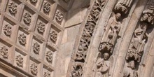 Detalle de la portada de la Catedral de Burgo de Osma, Soria
