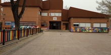 Entrada CEIP La Rioja
