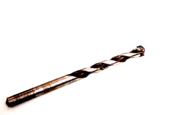 Broca helicoidal con filos de metal duro