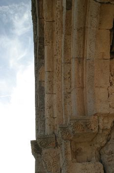 Arquivoltas de la Ermita de San Miguel, Sacramenia, Segovia, Cas