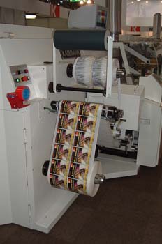 Troquelado en línea de etiquetas