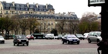 Plaza Charles de Gaulle, París, Francia