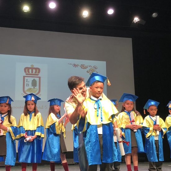 fotos LUIS BELLO GRADUACIÓN 5 AÑOS 22