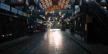 Interior del mercado de Budapest, Hungría