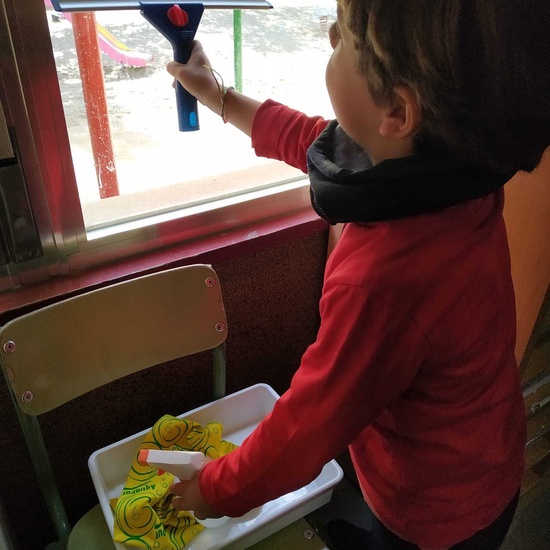 RINCÓN DE VIDA PRÁCTICA (MONTESSORI) 10