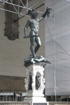 Estatua de Perseo y Medusa, Florencia