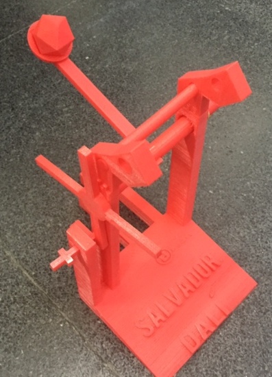 Catapulta Bryan IES Salvador Dalí foto 1