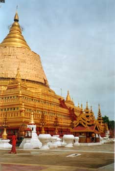 Pagoda Shwezigon, Bagan, Myanmar